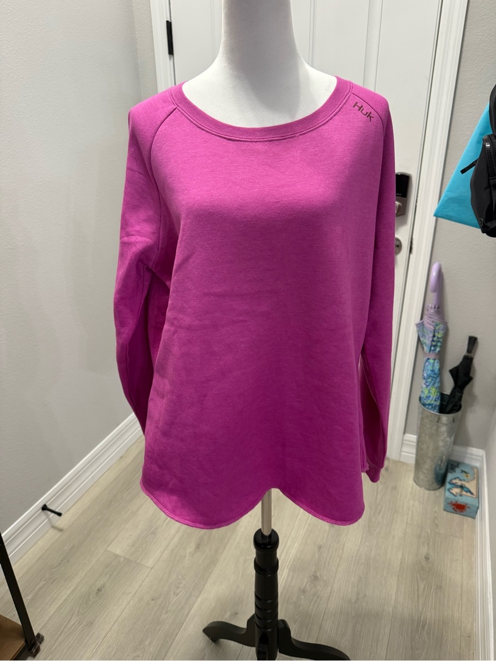 Huk Women's Bright Magenta Crewneck Sweatshirt